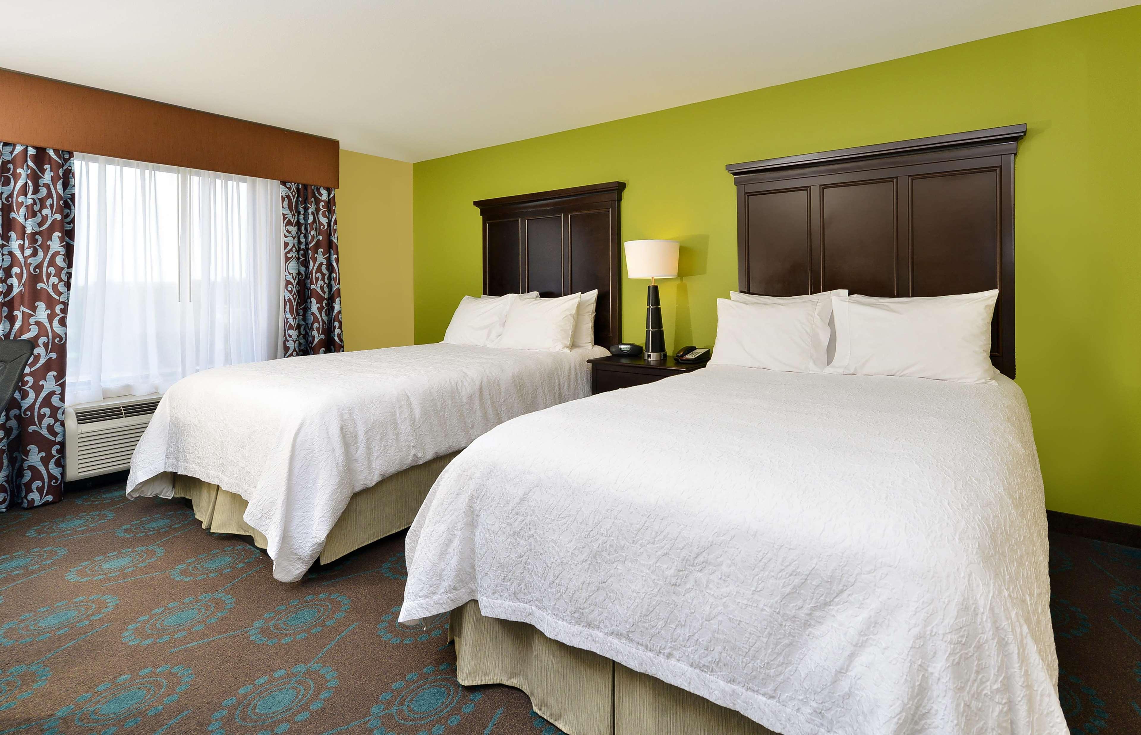 Hampton Inn Iowa City/University Area Exterior foto