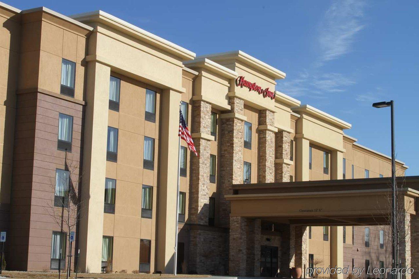 Hampton Inn Iowa City/University Area Exterior foto