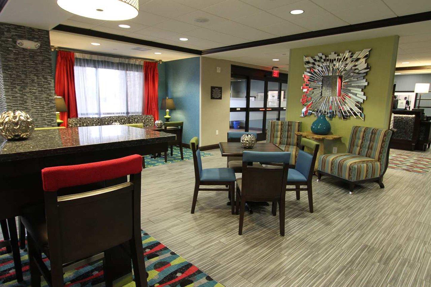 Hampton Inn Iowa City/University Area Exterior foto